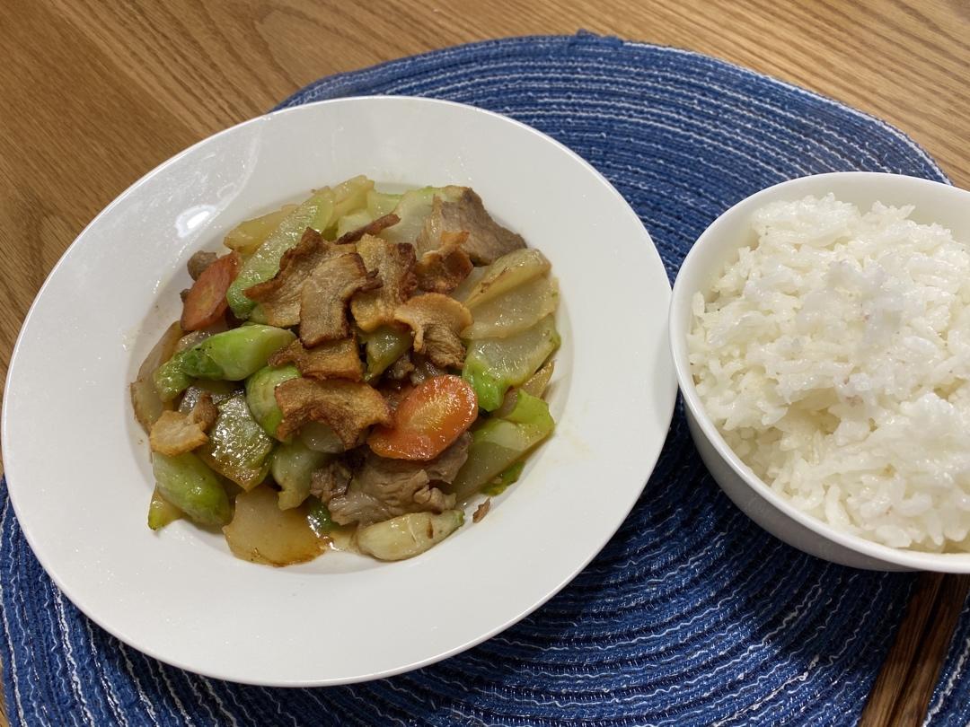 儿菜炒肉片