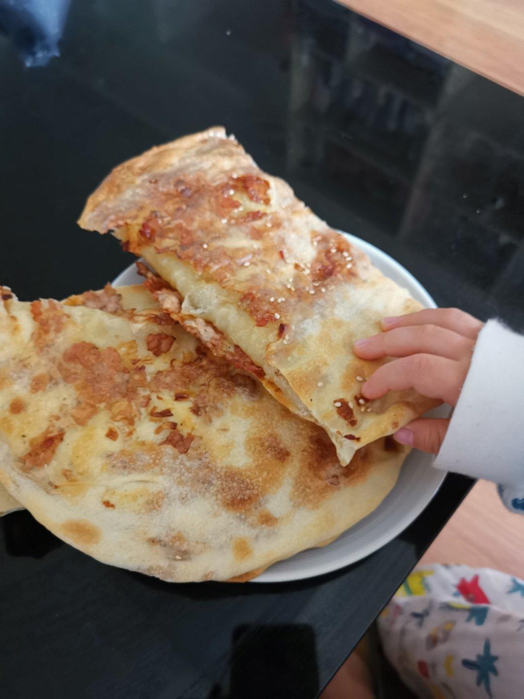 梅干菜鲜肉锅盔