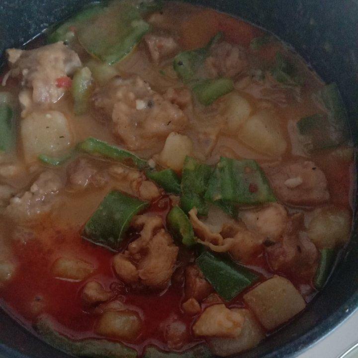 鸡腿红烧土豆（独家做法超简单）