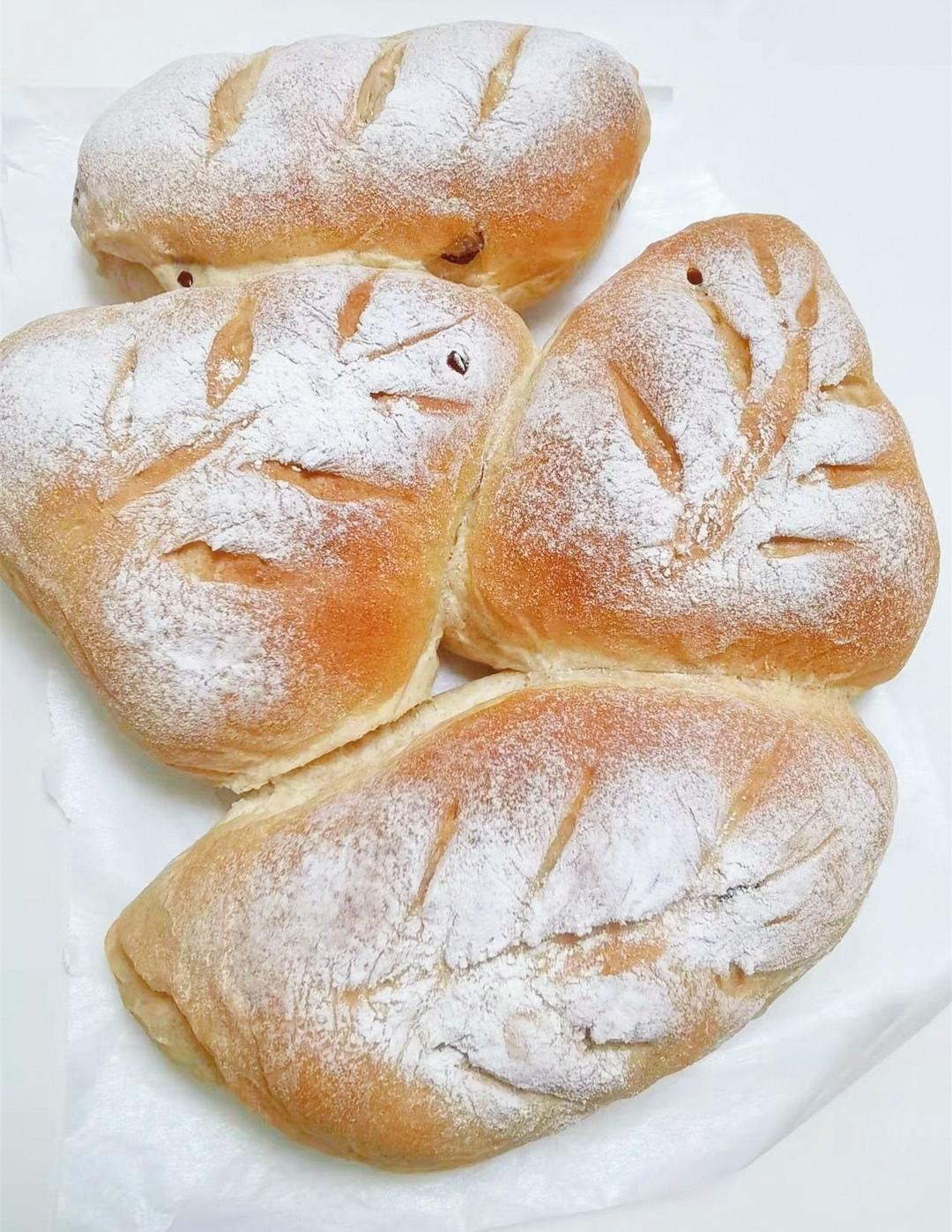 全麦蔓越莓核桃软欧包