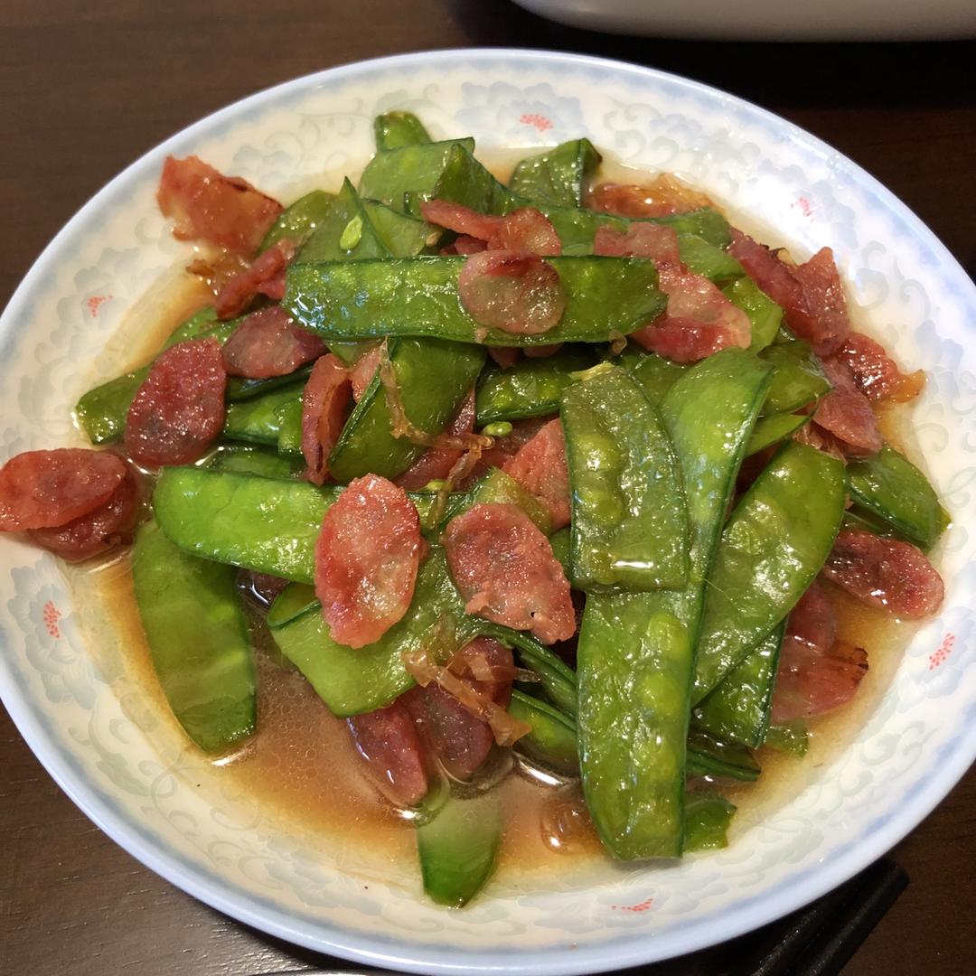 超脆爽的荷兰豆炒香肠