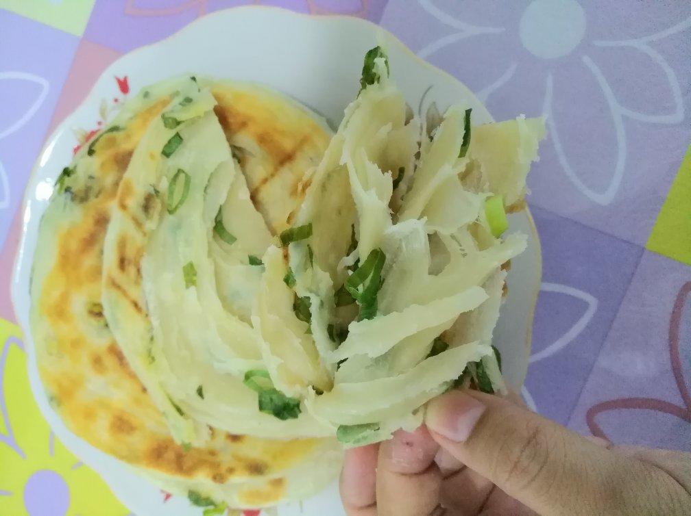 堂妈教你做飘香葱油饼