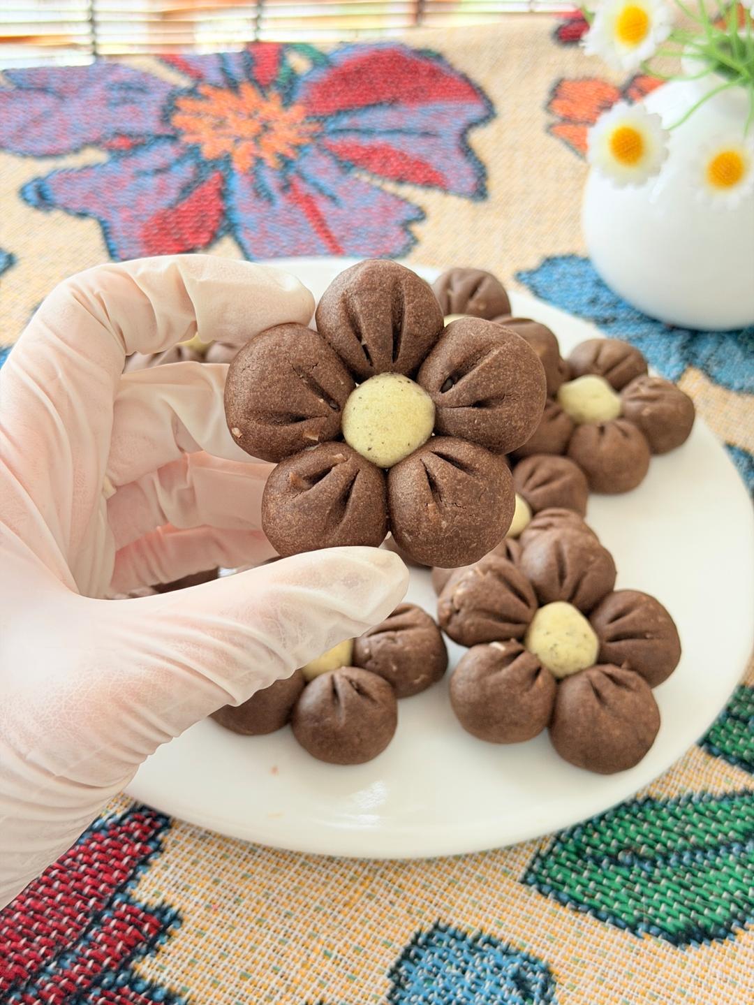 码住❗️私房爆款🔥巧克力杏仁小花饼干🍫