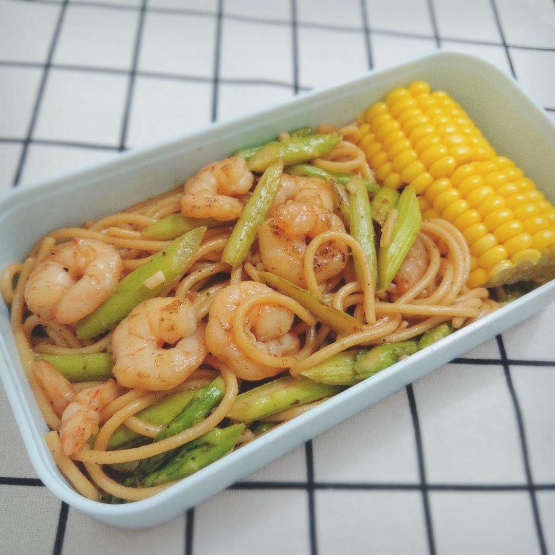 芦笋虾仁意面