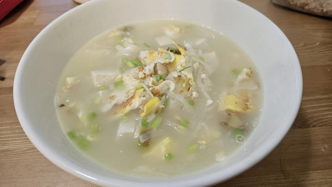 萝卜鸡蛋豆腐汤