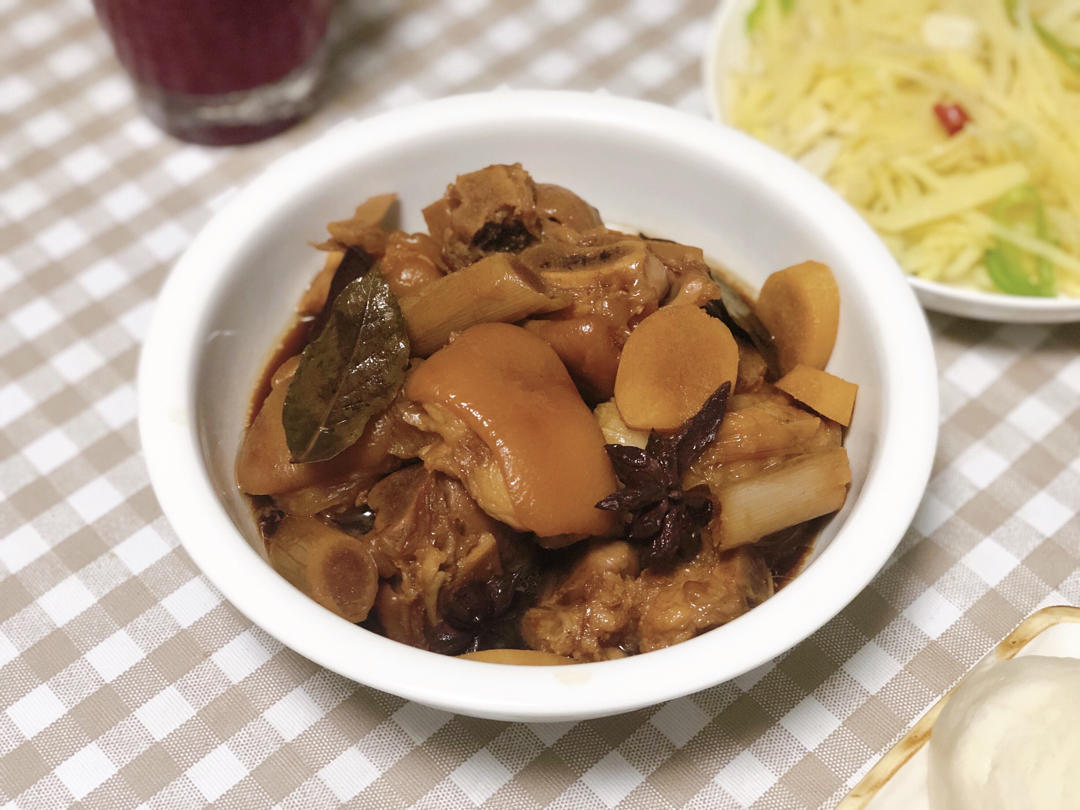 高压锅炖猪蹄