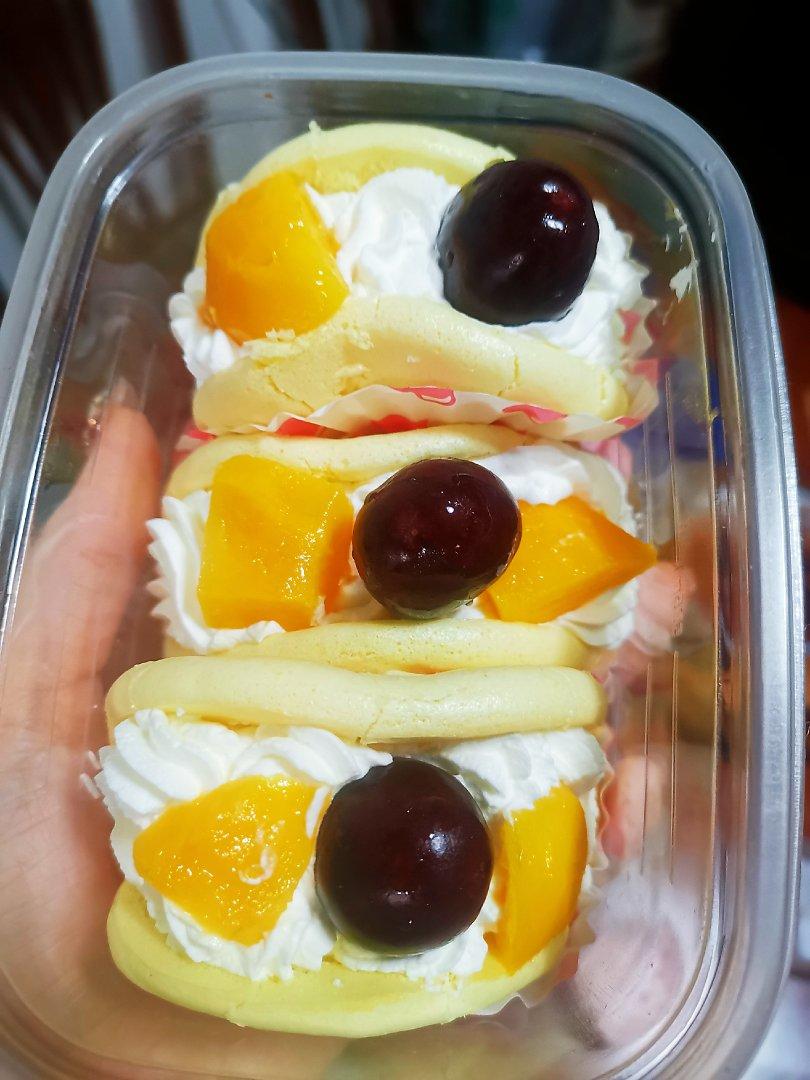 草莓抱抱蛋糕卷、附上详细花边挤法