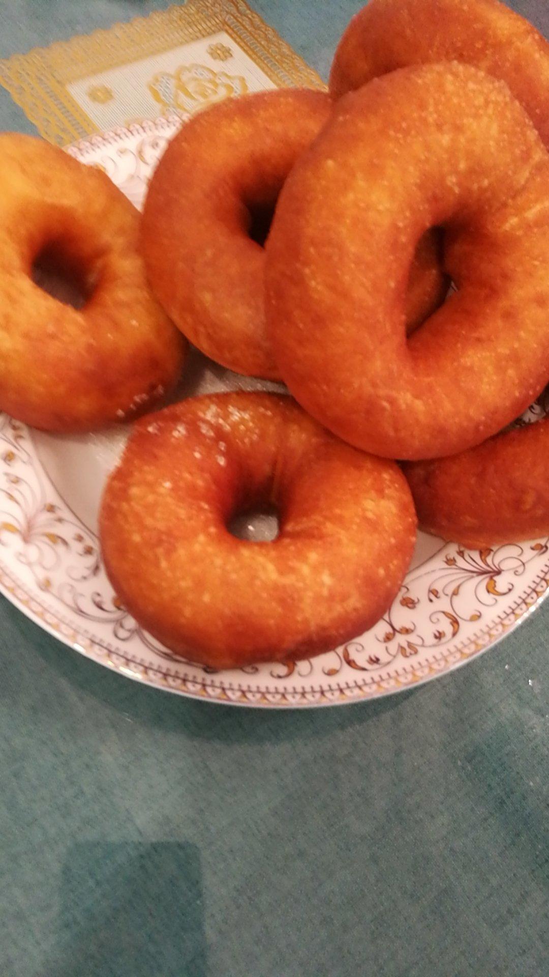 🍩超快手一小时低糖无需烤箱的甜甜圈（详细视频）
