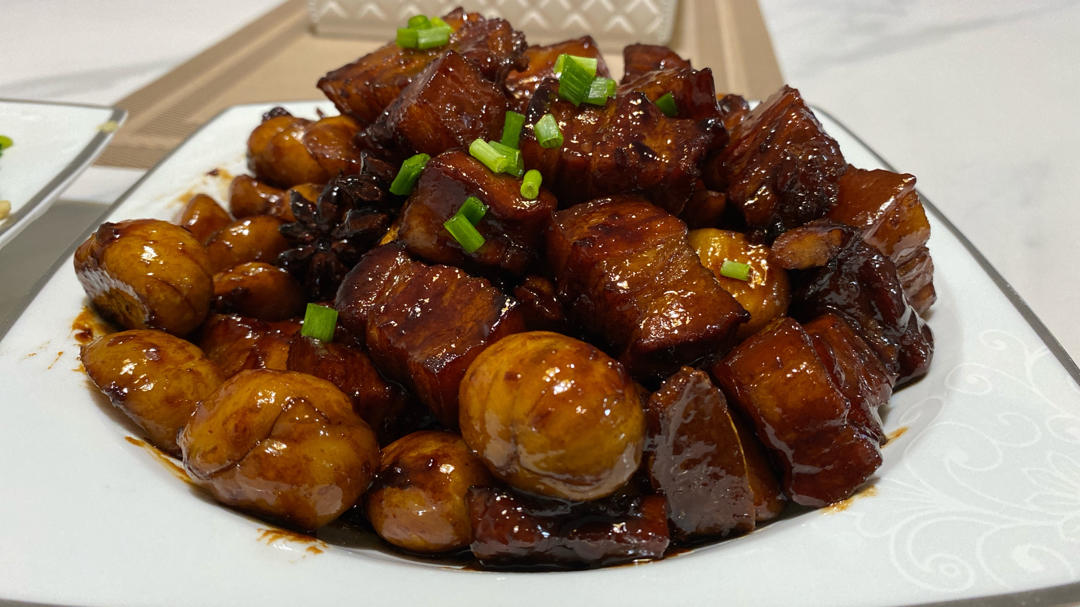 秘制板栗红烧肉