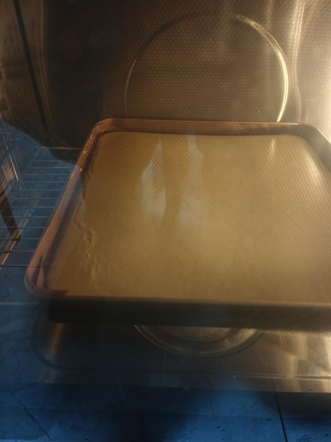 超详细的瑞士卷奶油蛋糕卷原味蛋糕卷的制作方法 饱满不掉皮不开裂（附模具换算方法）