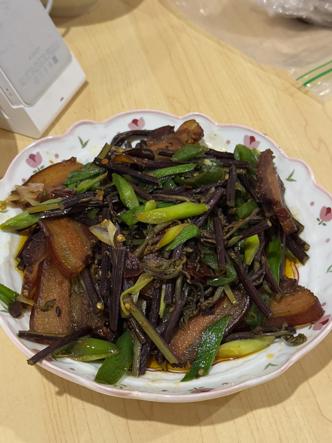 蕨菜炒腊肉