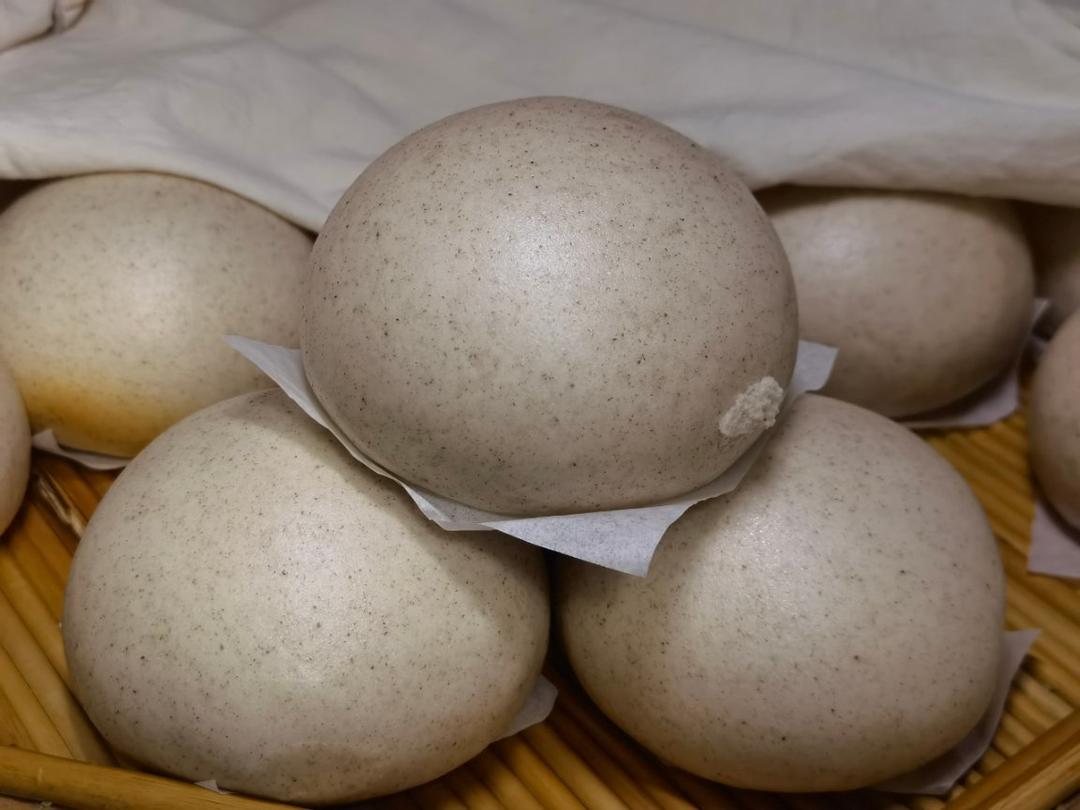 黑麦馒头