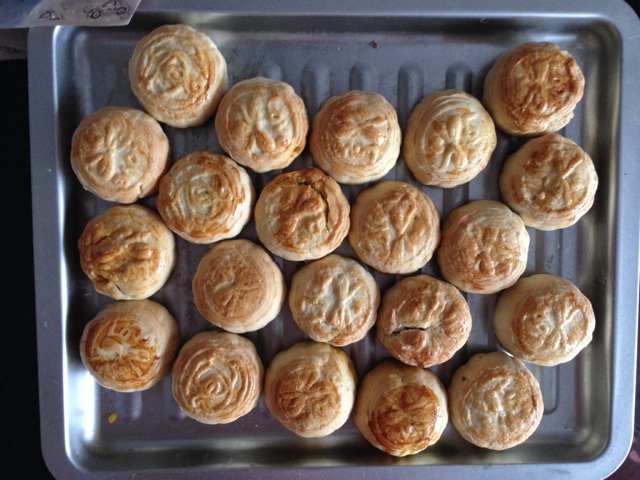 广式月饼——蛋黄莲蓉月饼