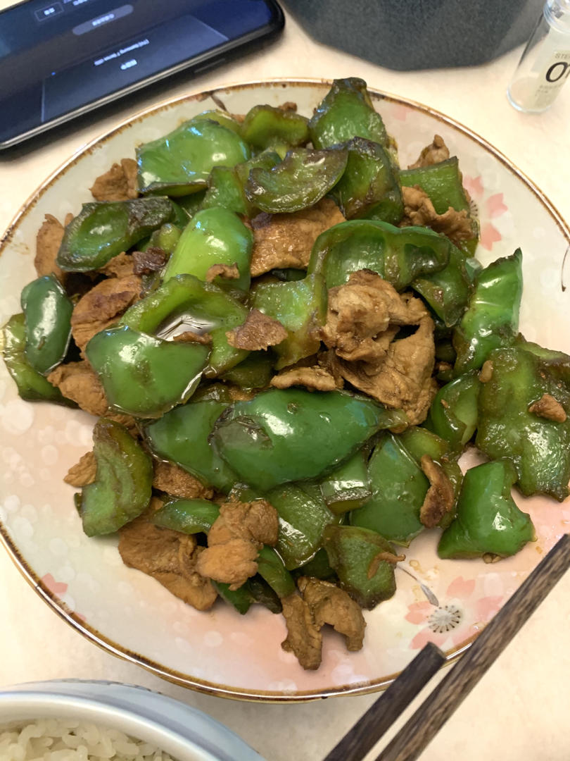 家常菜青椒炒肉