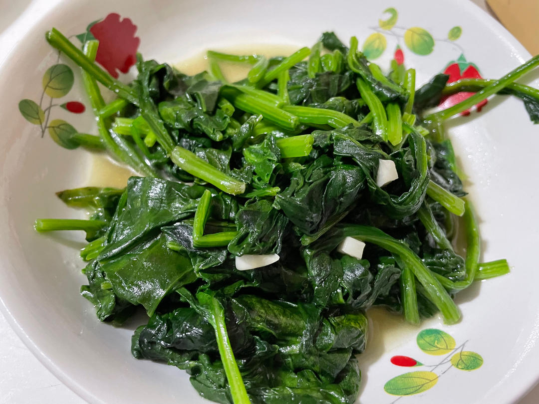 不涩口又嫩的清炒菠菜