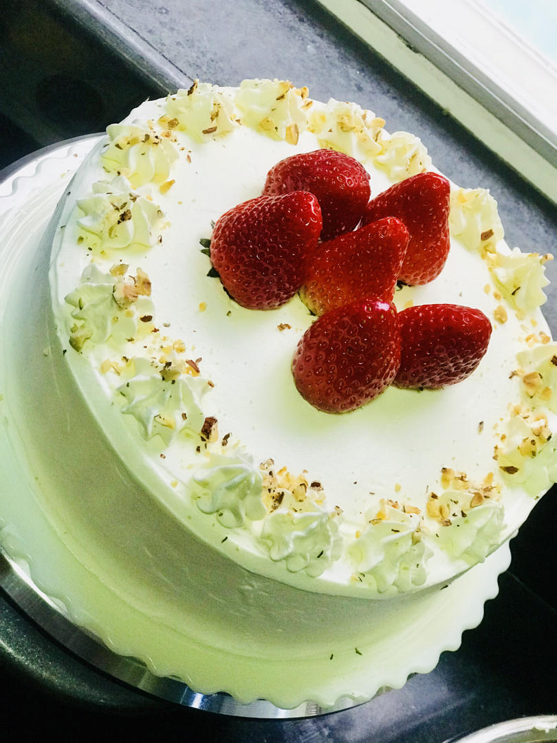 《Tinrry+》超经典的日式草莓奶油蛋糕 2.0版本（6寸配方）