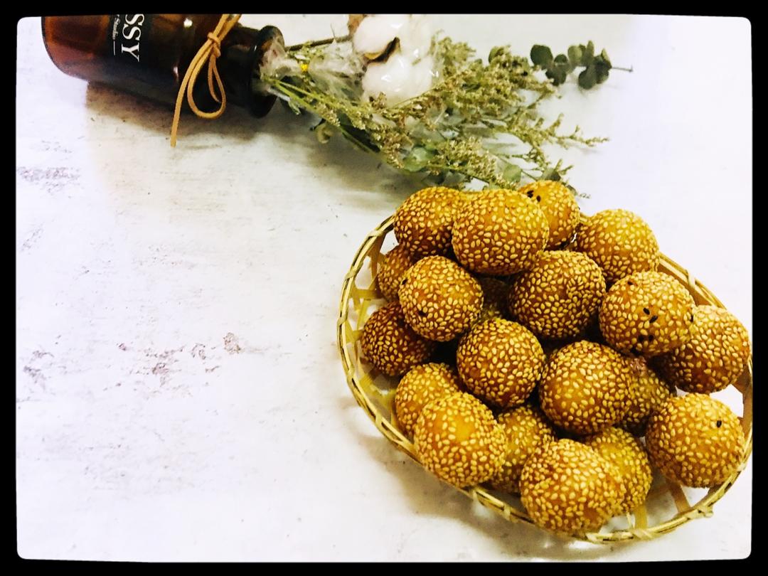 黄金球之一（南瓜芝麻球）