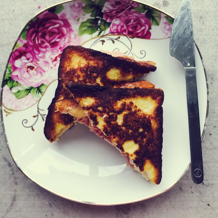 十分钟快手早餐【港式火腿西多士】