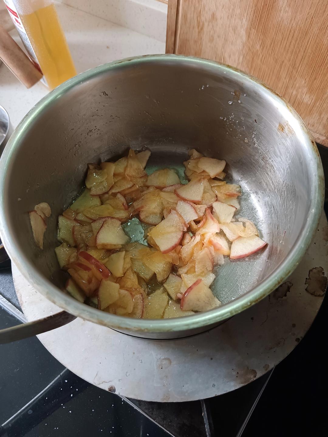 无油纯素焦糖苹果肉桂司康
