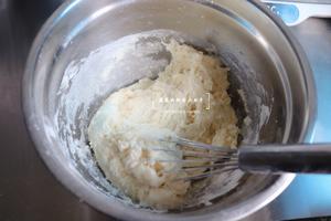 果酱椰蓉蛋糕卷❗酸酸甜甜夏天的味道的做法 步骤4