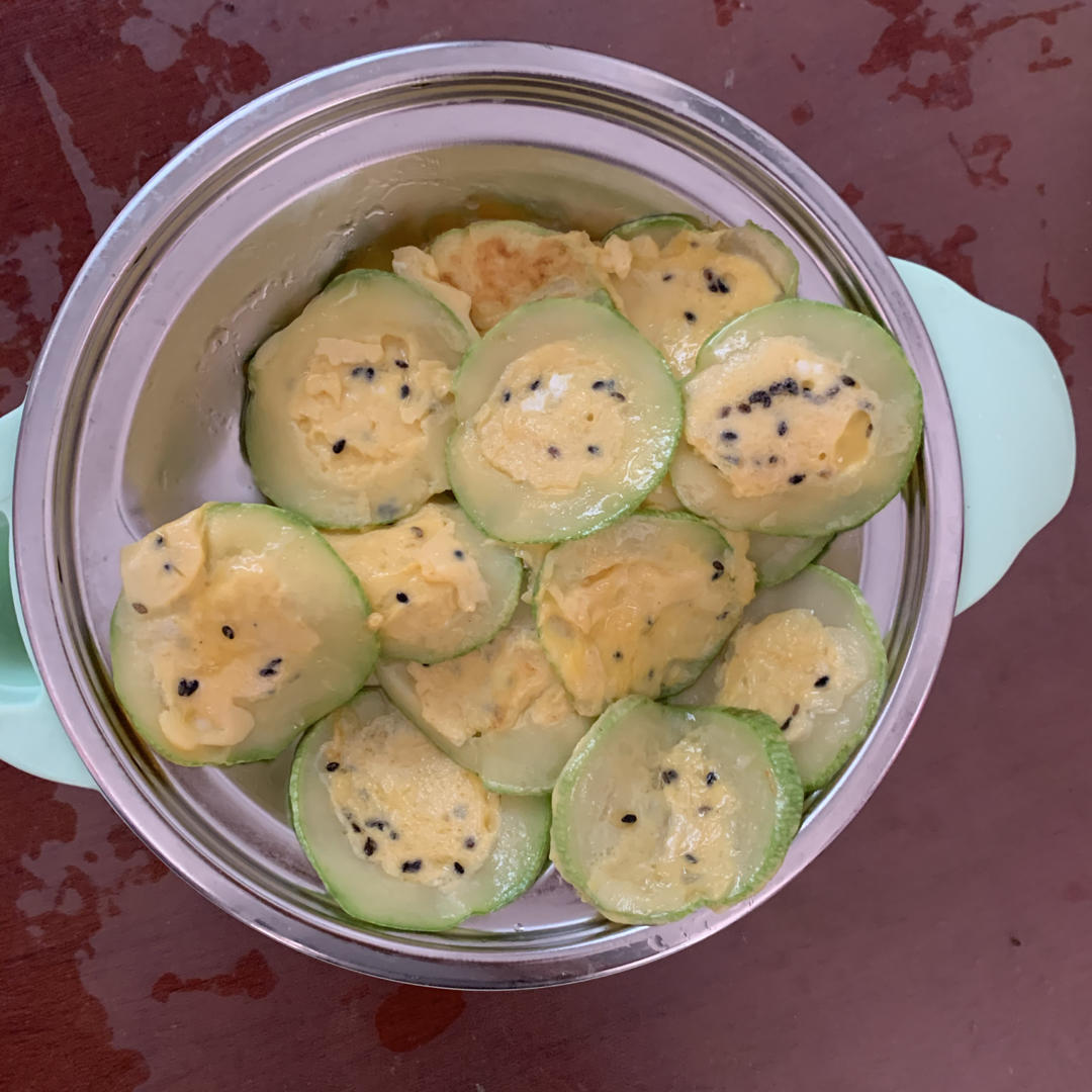 虾粉蛋黄西葫芦煎饼＊宝宝辅食