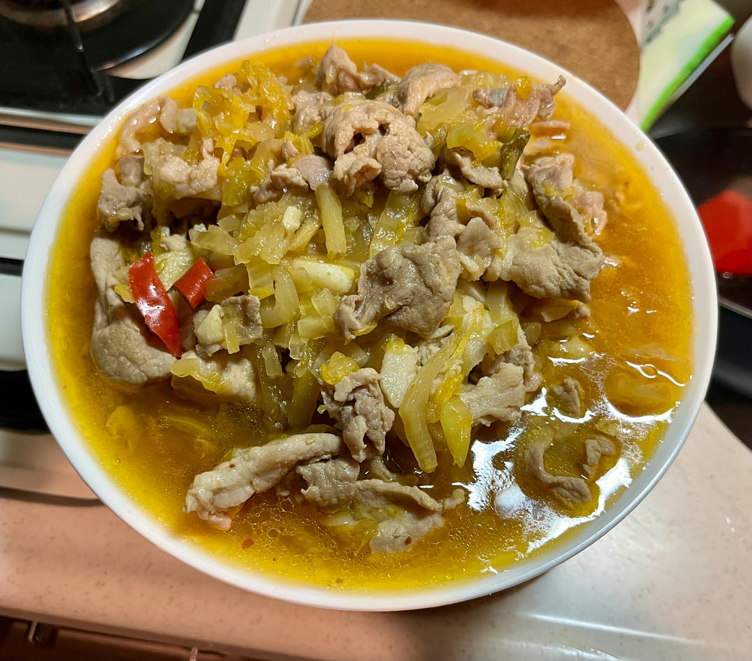 东北酸菜炖白肉