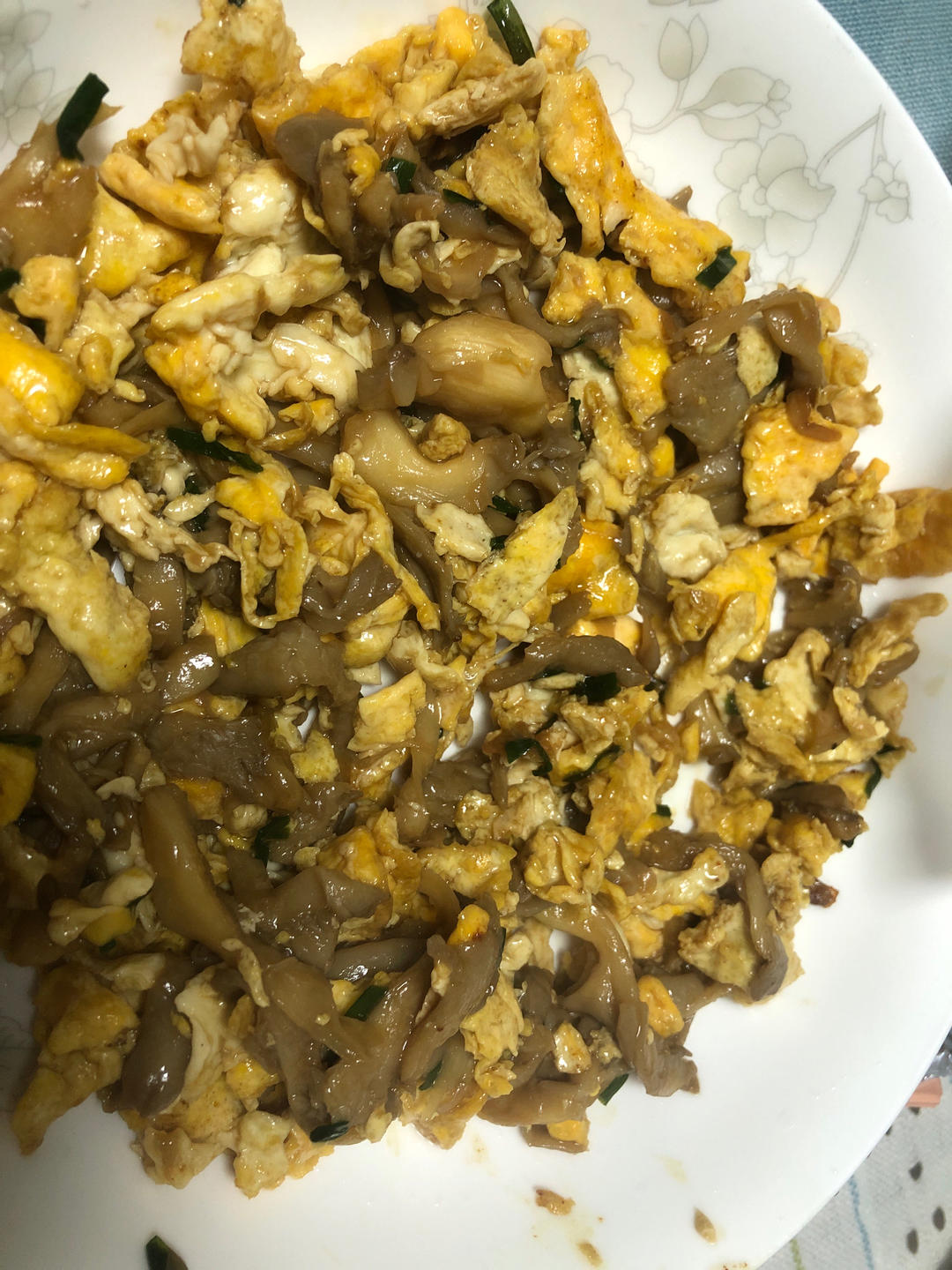 比肉好吃的平菇炒鸡蛋