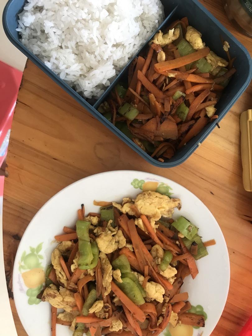 胡萝卜炒鸡蛋