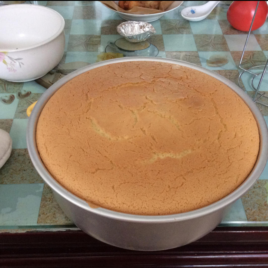 烤箱做蛋糕（戚风蛋糕的做法）
