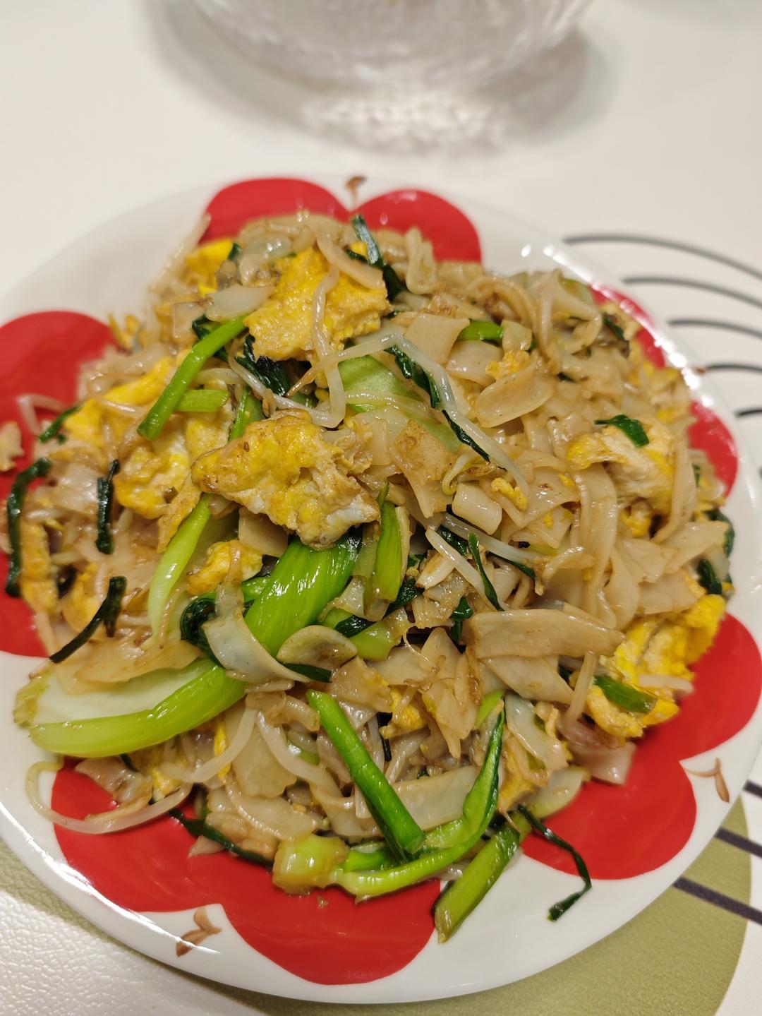 韭菜豆芽炒河粉