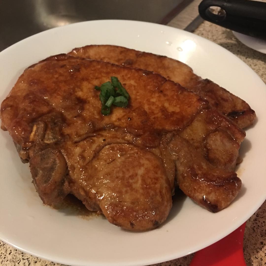 煎猪扒（超简单）和其他的猪扒在这食谱的最下面