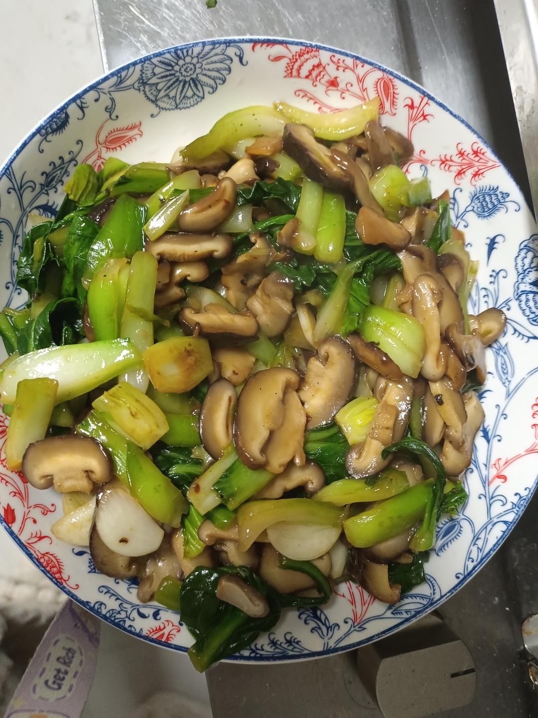 比肉还好吃的——蚝油香菇油菜