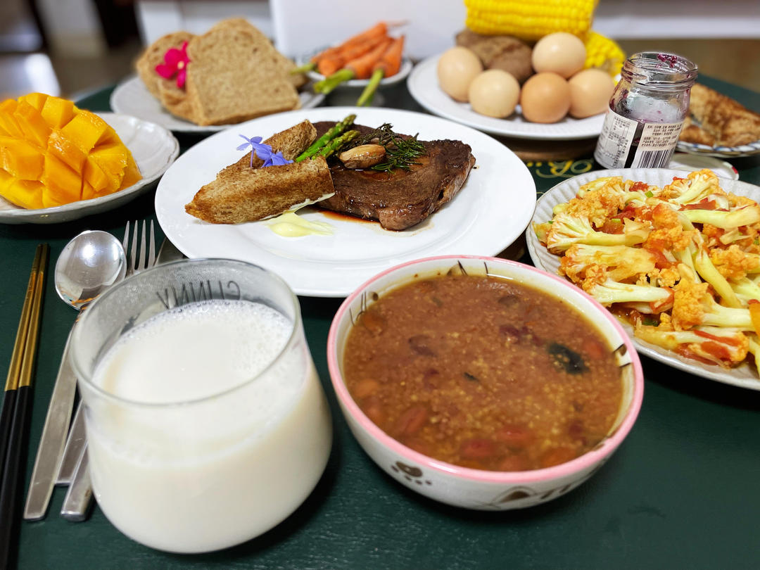 【豆腐肉末蒸蛋】非常嫩滑，小朋友也特喜欢
