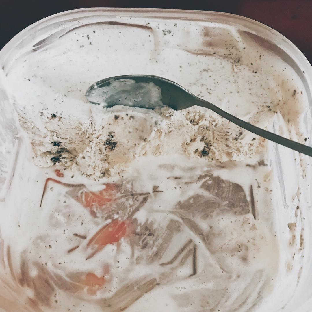 超级无敌好吃的奥利奥牛奶雪糕！！