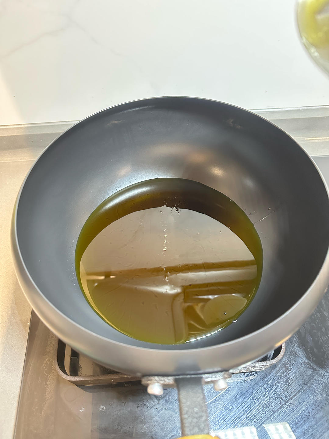 避風(fēng)塘大蝦??的做法 步驟6