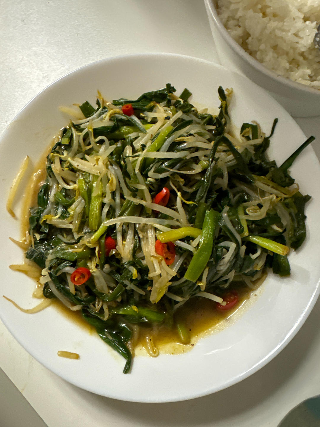 韭菜炒豆芽