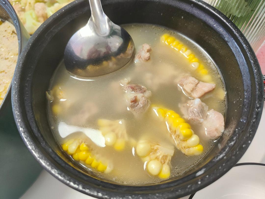 玉米排骨汤