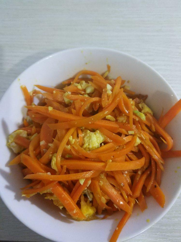 胡萝卜炒鸡蛋