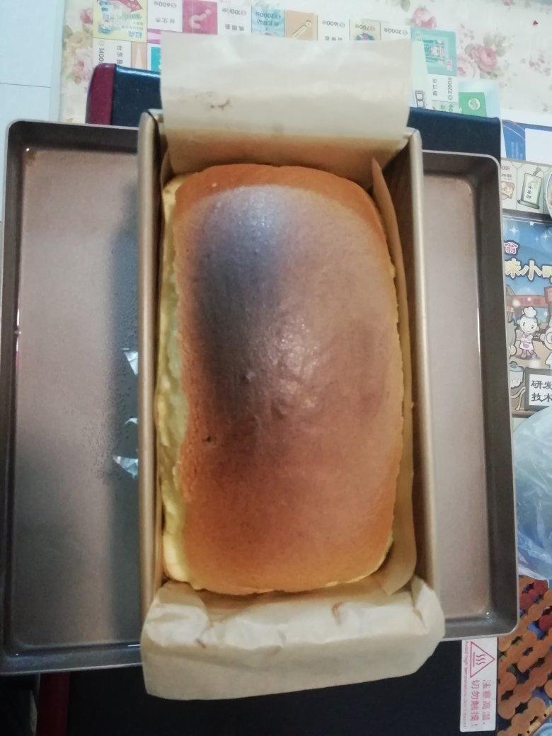 堪比柯基屁股
爆浆芝士🧀古早蛋糕