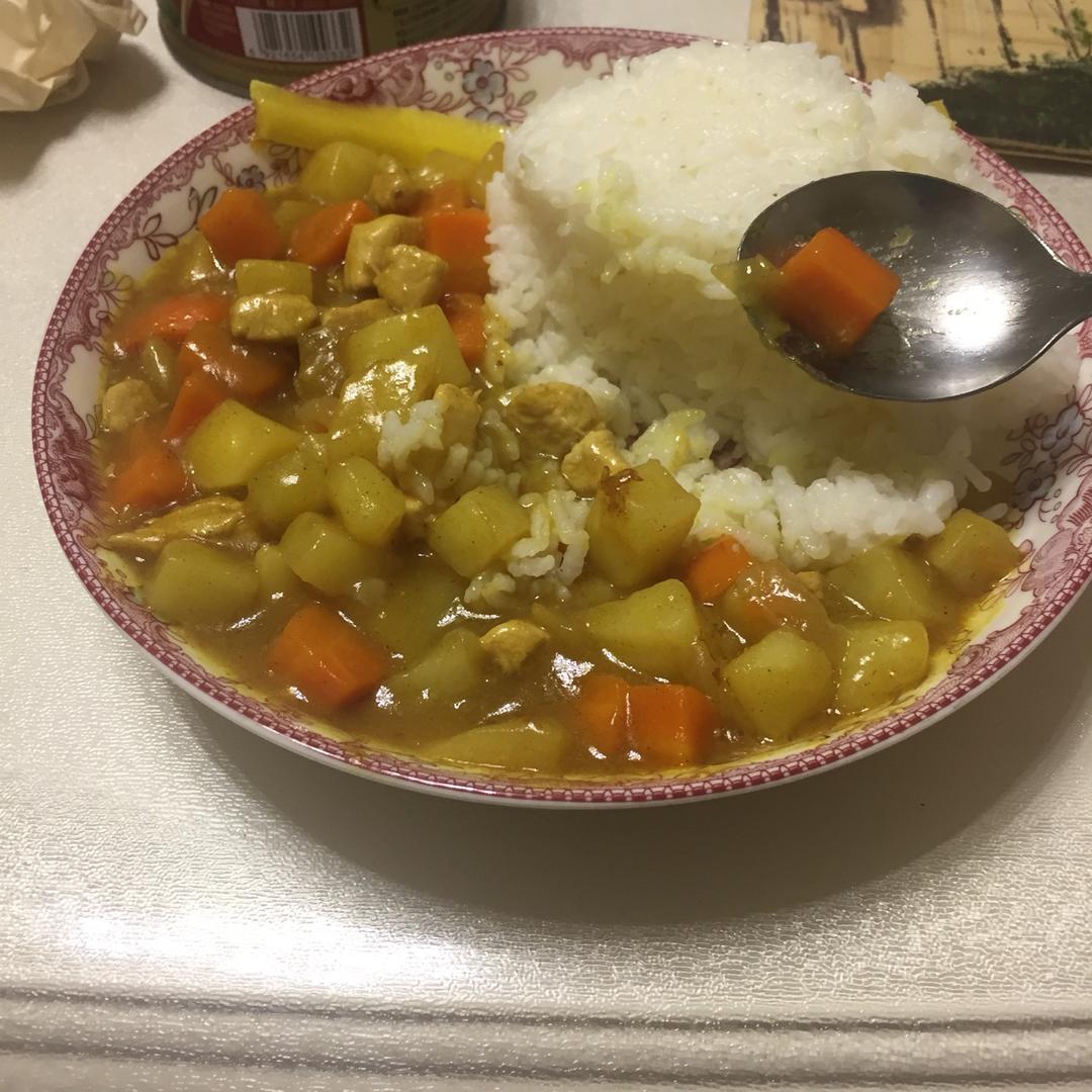 咖喱鸡肉饭