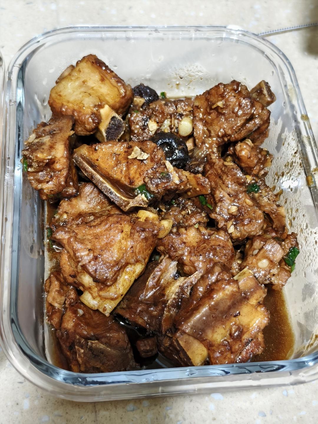 一嘬就脱骨的雪碧话梅小排