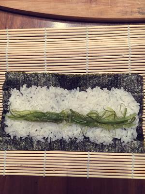 日式寿司—小卷的做法 步骤11
