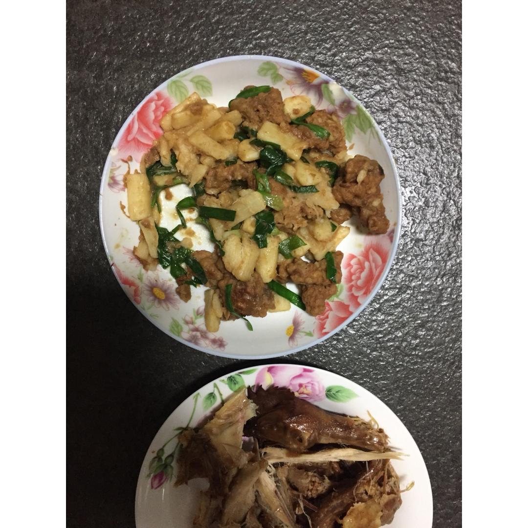 山药烩炸肉