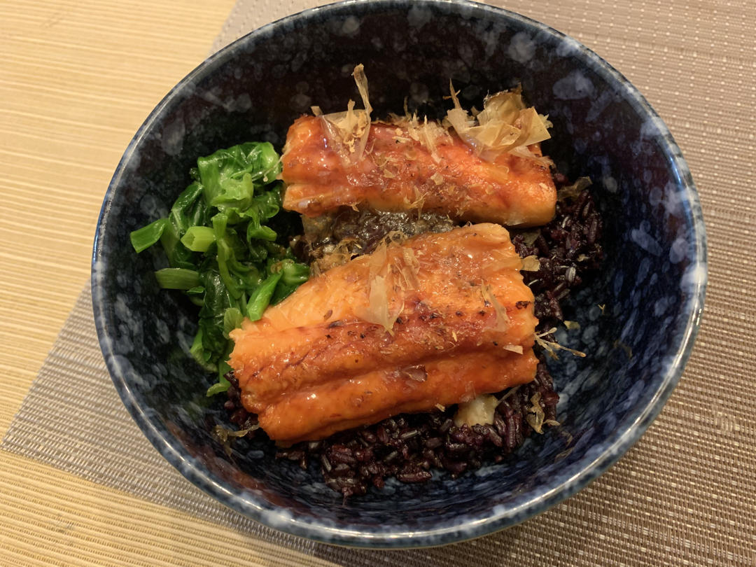 蒲烧鳗鱼饭