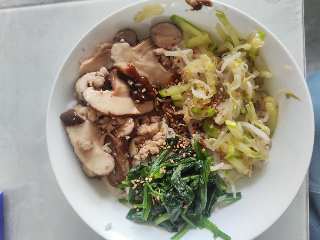 小朋友吃的不辣版伪韩式拌饭（비빔밥）k66出品