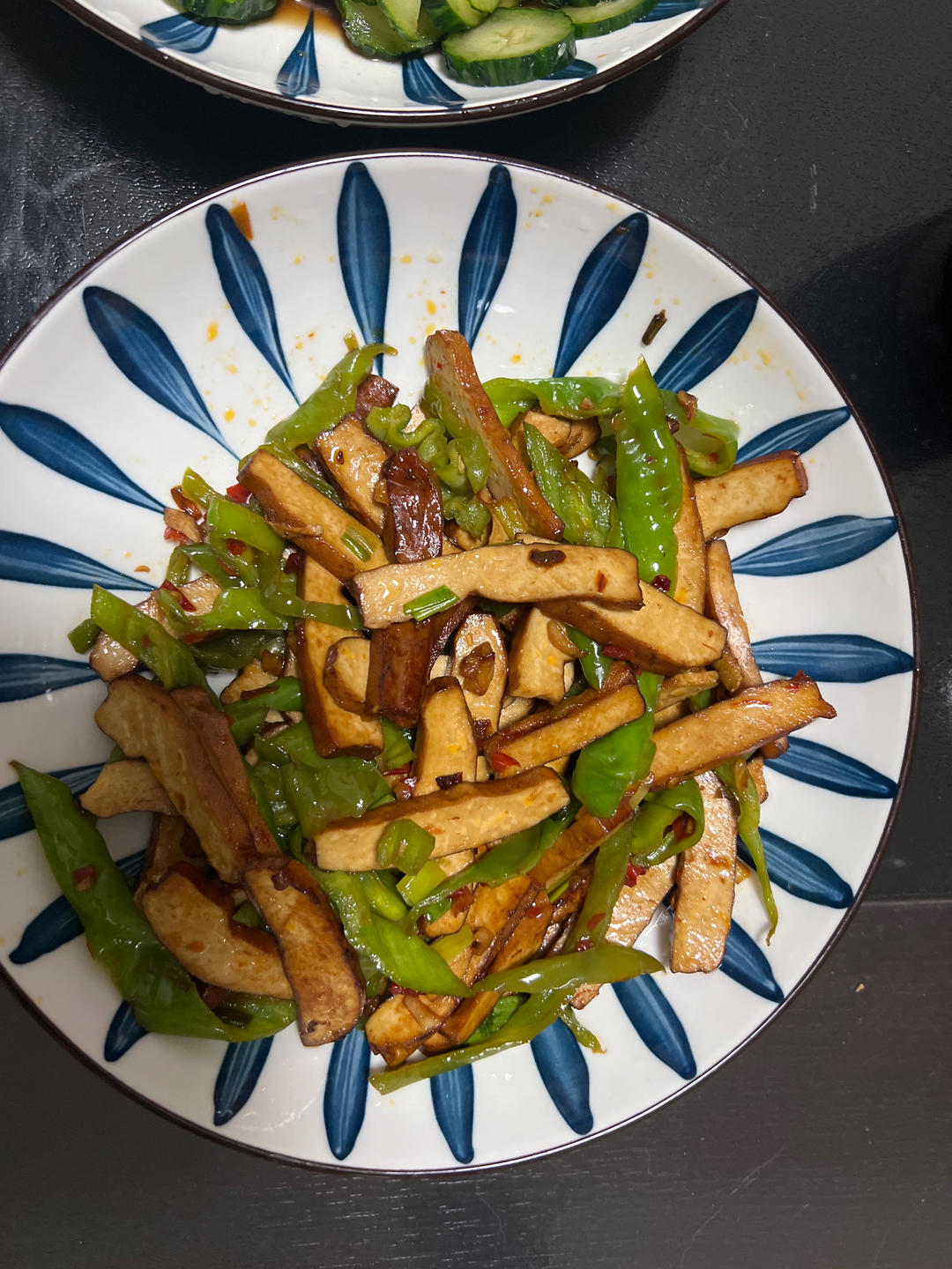 香干炒青椒（比荤菜还好吃的素菜）