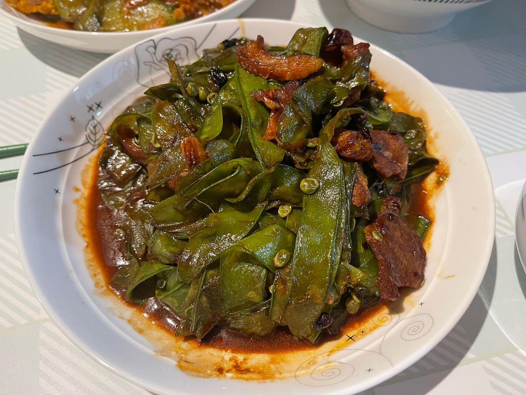 荷兰豆炒肉-秒光三碗饭