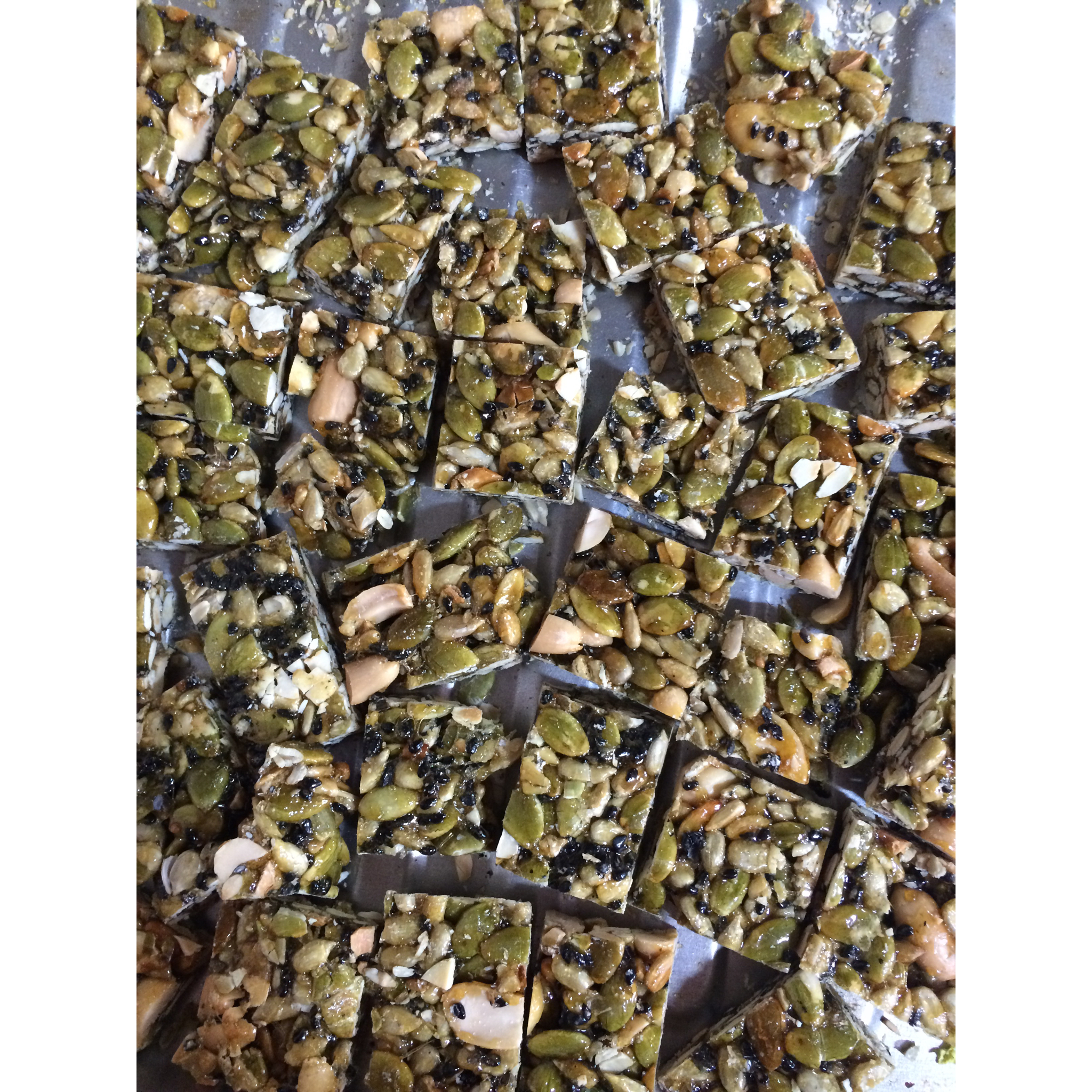 花生瓜子黑芝麻酥