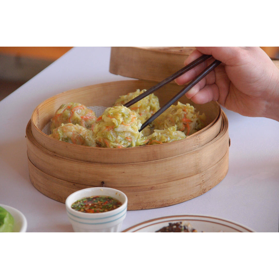 饱腹营养巨好吃，减脂期必学，蒸包菜团