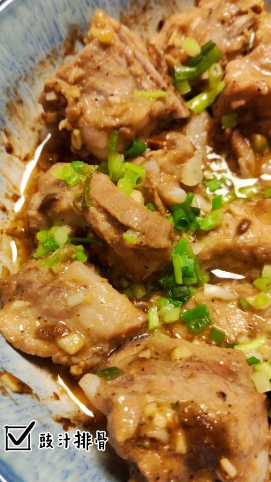豆瓣酱蒸排骨（酱香排骨）